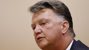 Ван Гаал нападна ФА заради липсата на зимна пауза