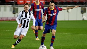 Легенда: Само Шави, Меси и Иниеста са над Буси