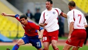 Амкар изпусна Криля, Захари Сираков бележи