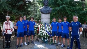 Левски почете 187-та годишнина от рождението на Васил Левски + ВИДЕО