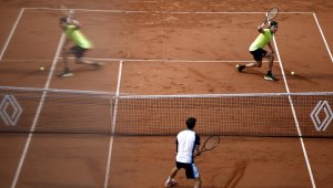 Квалификант прегази любовчията Циципас в Париж