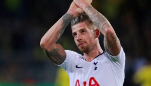 Юнайтед вади оферта за Алдервейрелд през лятото