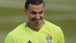 Ибра сърдит, отсвири журналистите след мача с Италия