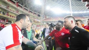 Ето'о към фен: Ще ти дам 100 000 евро, ако не завършим в Топ 10