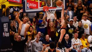 Жокера се развихри с чудовищен мач, Брънсън потопи Индиана