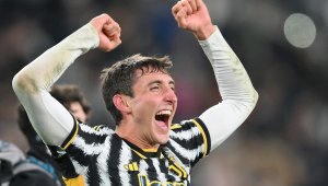 Героят Камбиазо: Този гол си струваше жълтия картон