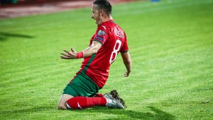 Ботев вдига Неделев за Черно море