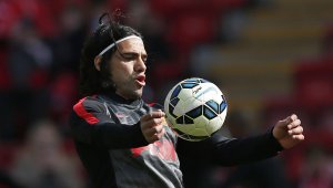 Фалкао може да се озове в Ливърпул или Челси