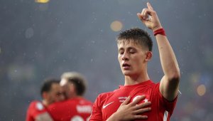 Гюлер с голямо разкритие за Анчелоти