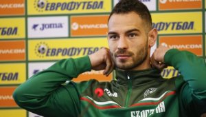 Бивш национал се завръща в България, предизвика битка между клубове от Първа лига