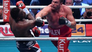 Кобрата е бил депортиран от САЩ, изпуснал Уайлдър и Фюри?