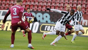 Звездата на Локо Пловдив с тежки закани към Ботев Пловдив