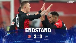 Какво зрелище! Херта губеше с три гола, но се добра до реми срещу Дюселдорф