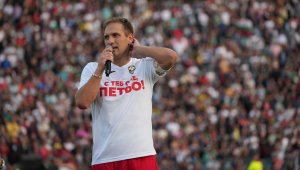 Стилиян Петров отново скочи на БФС + ВИДЕО