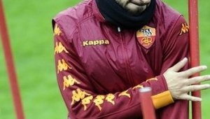 Вучинич на линия за мача с Киево