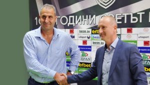Представиха Херо за треньор на Берое, той отказа да обещава чудеса + ВИДЕО