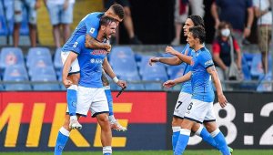 Навръх сблъсъка с Наполи: Барса пожела звезда на Партенопеите