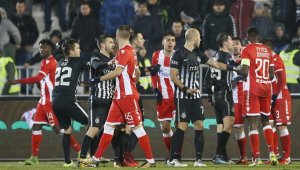 Близо 20 души са ранени след дербито Партизан - Цървена звезда