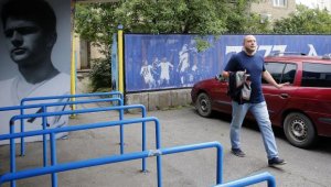 Фирма спасява Левски от фалит, но иска акциите на Тити Папазов