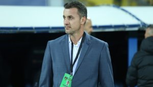 Треньорът на Лудогорец се черви след погромното 3:5 от Пирин