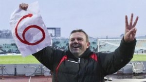 Съдия ядоса Стойчо Младенов: Ако това е дузпа, отивам в Байконур и ставам космонавт!