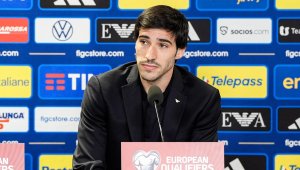 Ювентус се пробва за Тонали