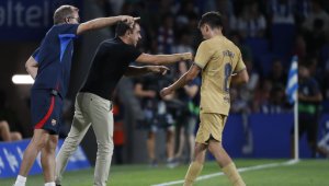 И Педри се подмаза на Шави, щял да детронира Реал