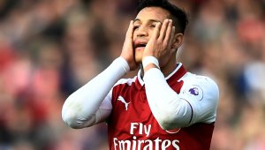 Сензация! Евертън се включва в битката за Алексис Санчес