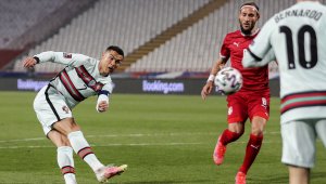 Голям мач в Белград! Роналдо напусна бесен 