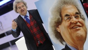 Хьонес се връща на бял кон през ноември