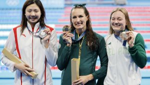 Татяна Смит грабна златния медал на 100 м бруст