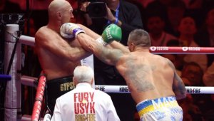 Отсвириха Олександър Усик за боксьор №1 в света