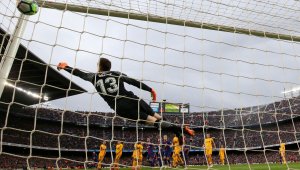 В Мадрид продължават да нищят гола на Меси срещу Атлетико + СНИМКИ