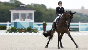 Джесика фон Бредов-Верндъл защити олимпийската си титла на обездка