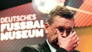 Пари под масата: Босът на ГФС хвърли оставка, гласят Филип Лам за поста