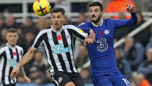 Нападател на Челси се счупи