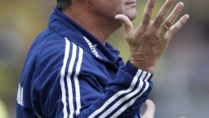 Хууб Стевенс: Не е лесно да вземеш нещо като гост на Арсенал