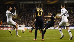 Интерес от Англия за Ел Шаарави