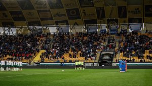 България пак не успя да сломи Азербайджан, шансовете за Евро 2027 намаляха