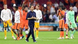 ОФИЦИАЛНО: Нидерландия уволни Франк де Бур