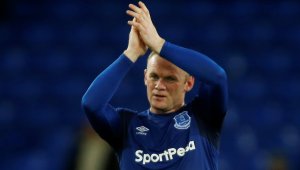 Евертън ще преглежда оферти за Рууни 