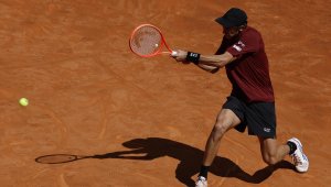 В Мадрид: съдията си записва точките, тенисът се върна 100 години назад