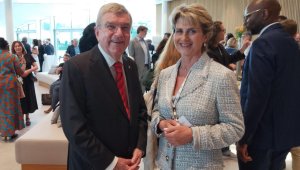 Томас Бах с благодарствено писмо до Весела Лечева