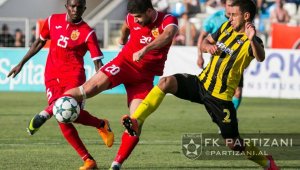 Ботев уволнява треньора на Партизани 