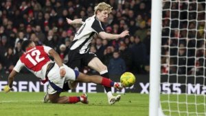 Клубовете от Висшата лига на Англия гласуваха "против" въвеждането на таван на заплатите от 2026/27