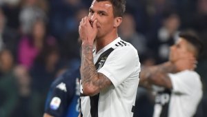 Трансферът се пече: Юнайтед дава на Юве 10 млн. евро за Манджукич