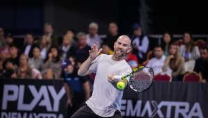 Манарино триумфира на Sofia Open