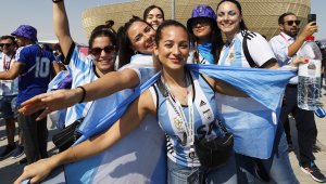 Палави аржентинки и горещи арабки по трибуните