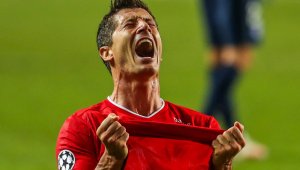 Контузията на Левандовски променя всичко за Байерн