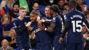 Челси взе 4-а поредна победа, приземи и Чайките